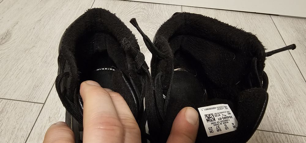 Puma buty sportowe rozmiar 37 wkładka 23cm używane