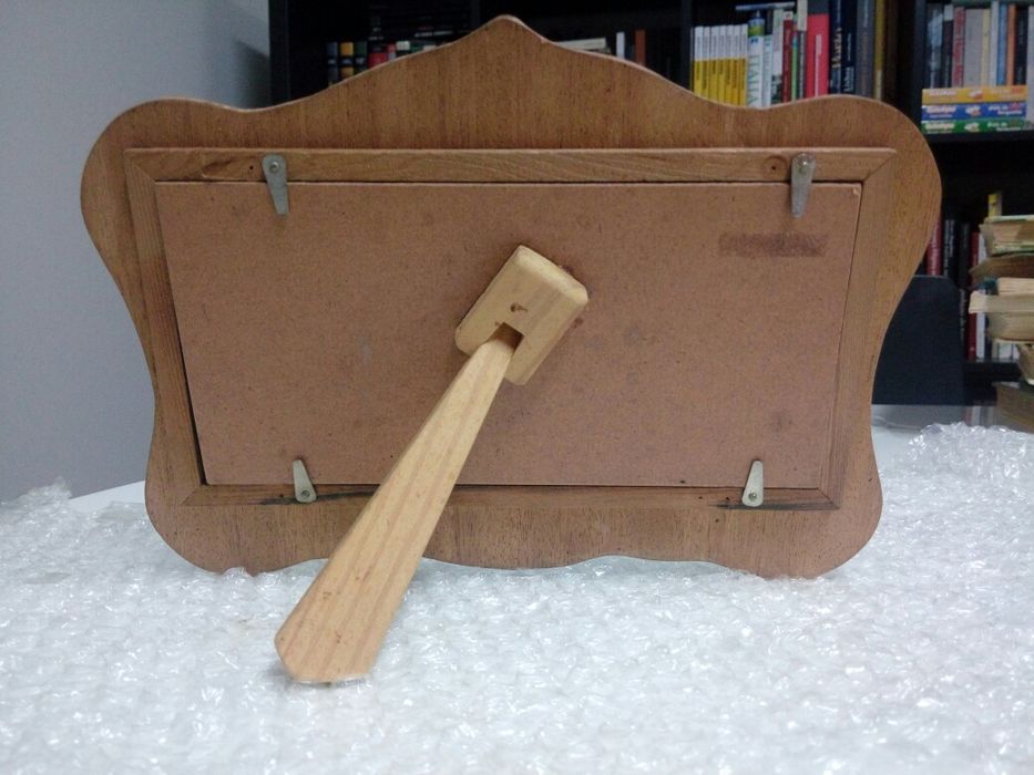 Porta-retratos madeira trabalhada NOVO