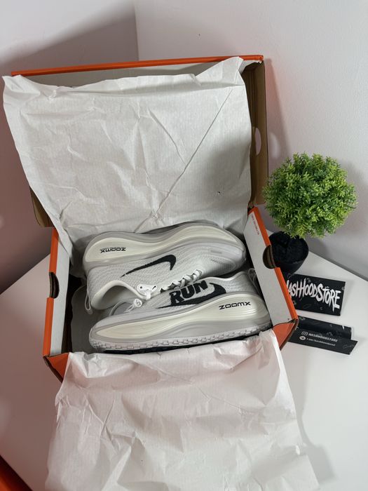 Nike Vomero – Białe, nowe buty do biegania rozmiar 39