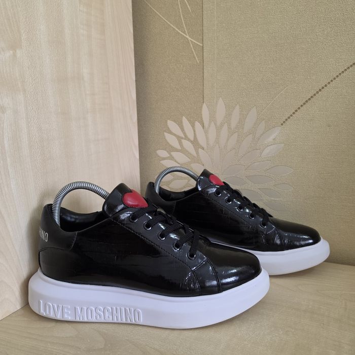 Жіночі кросівки Love Moschino оригінал розмір 38-38.5