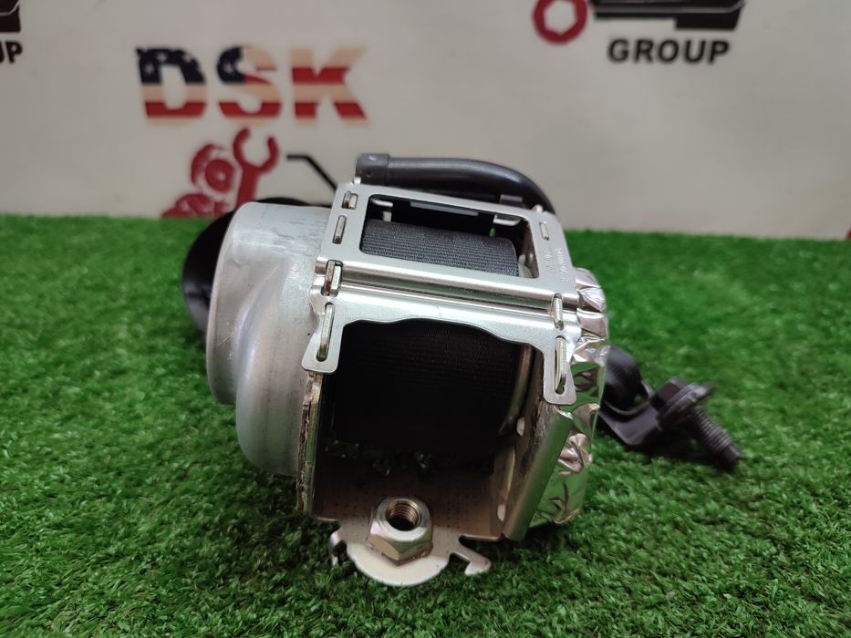 Пасок безпеки задній Nissan rogue t33 разборка ніссан рог т33