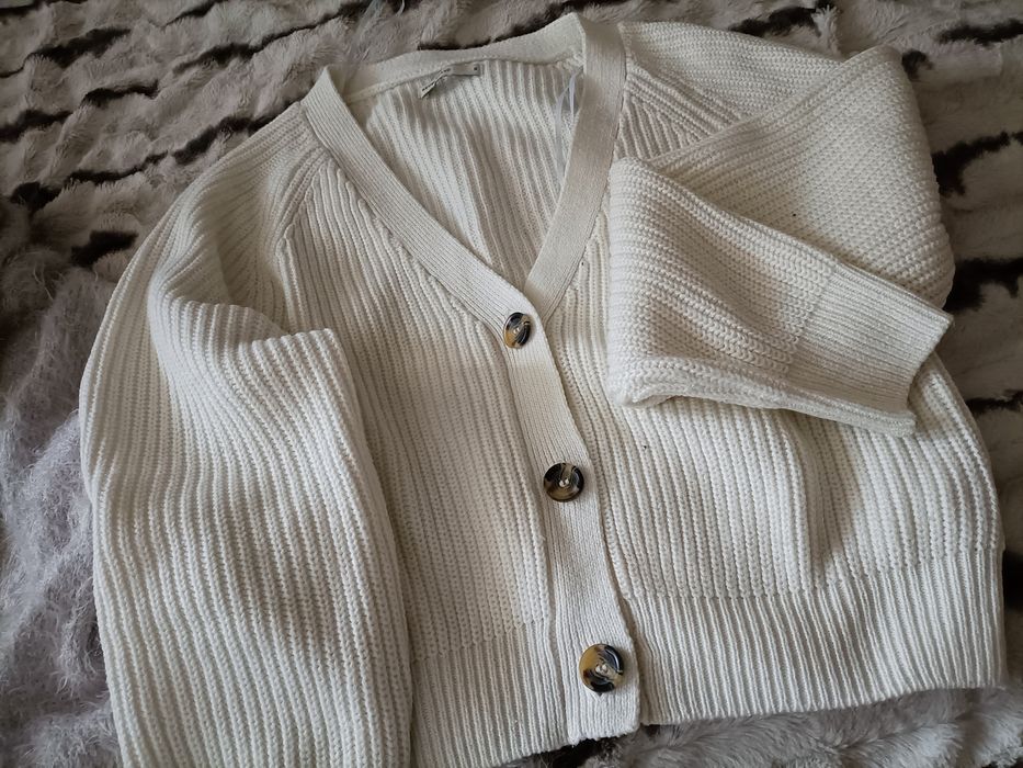 Swetry ciepłe/łączna wartość 40