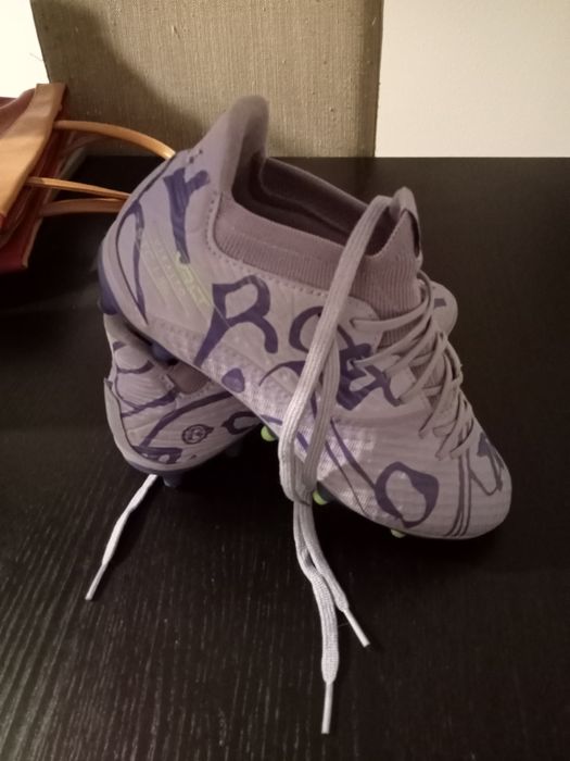 Botas futebol 37