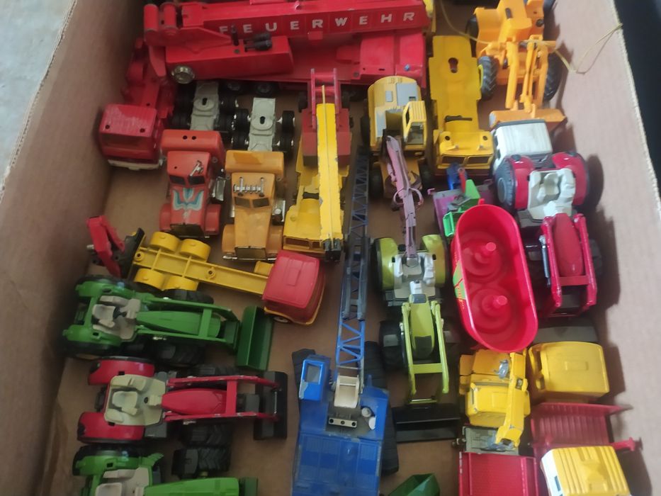 Złom modelaeski siku matchbox joal