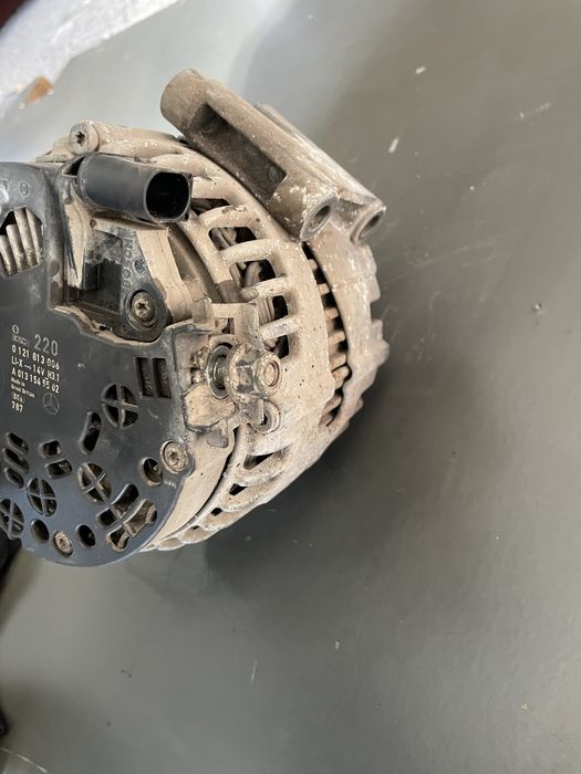 Alternator Mercedes S klasa w221 5.5 v8 3.5 v6