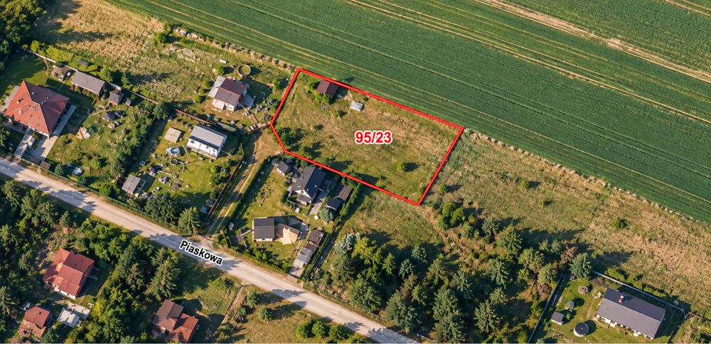 Dzialka budowlana 1389 m² | Media | Spokojna, zielona okolica
