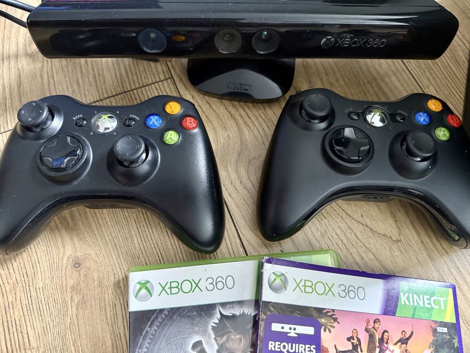 Konsola XBOX 360 E