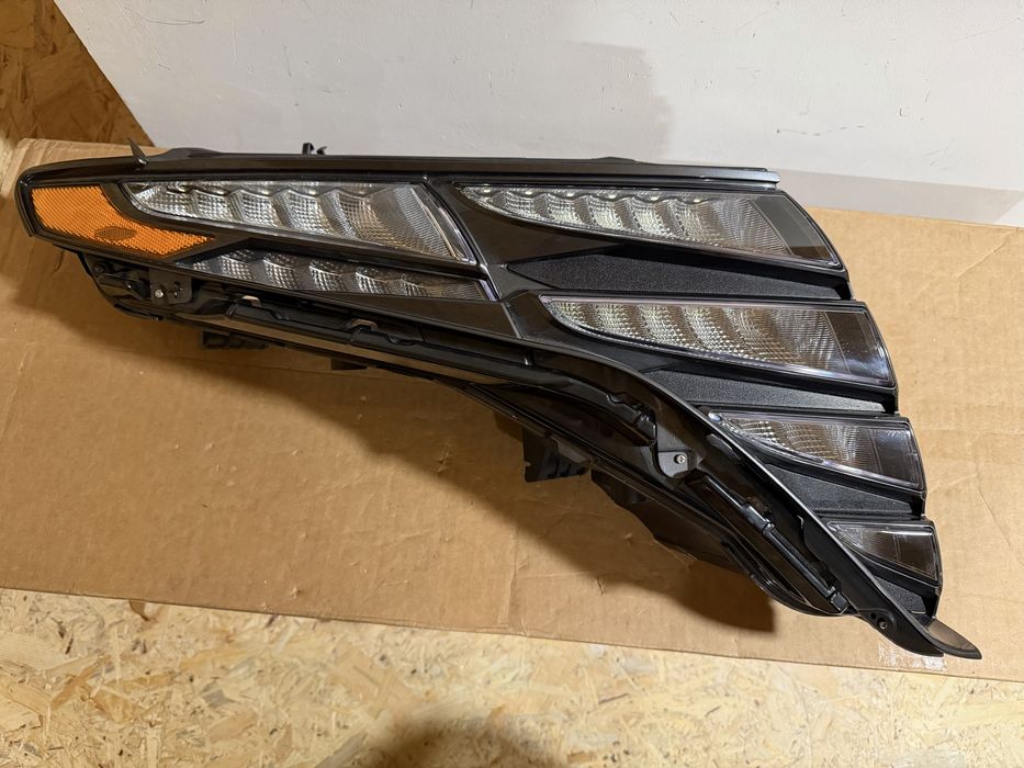 Фара права Hyundai Tucson USA 2022 2023 2024