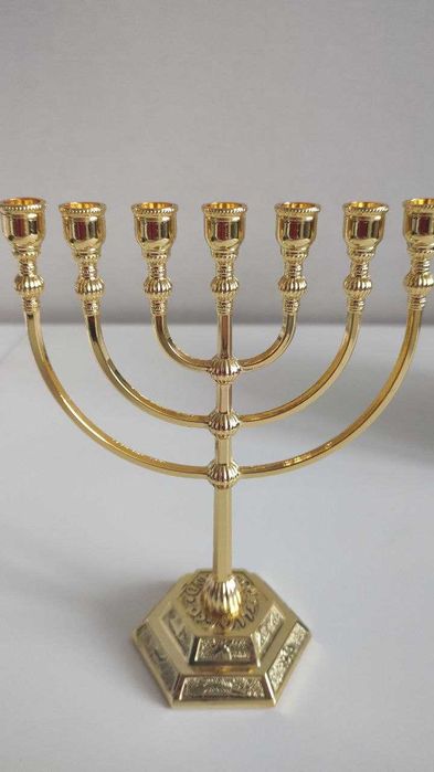 Менора подсвечьник метал хром 17 см.