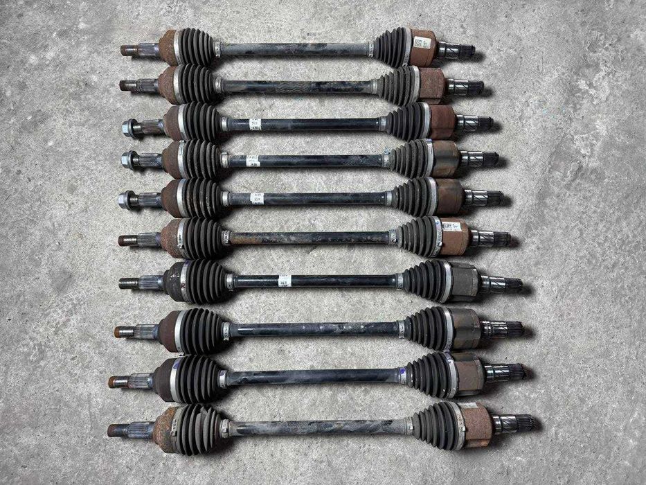 Двері передні задні ліві праві Tesla Model 3 2018-