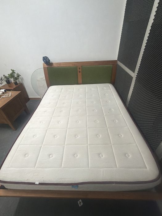 Cama casal com colchao
