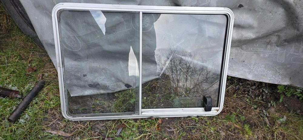 VW T3 Doka szyba suwana lewa oryginał