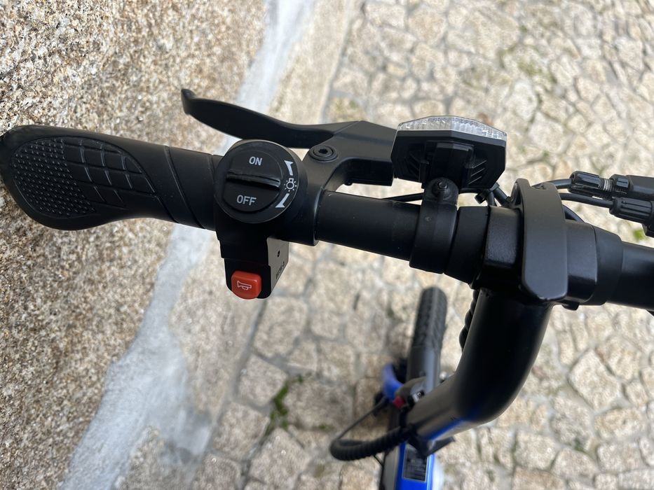 Bicicleta eléctrica dobracel