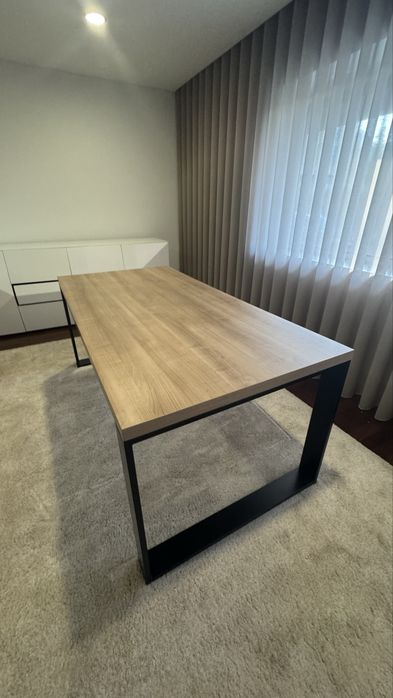 Mesa sala ou cozinha madeira castanha