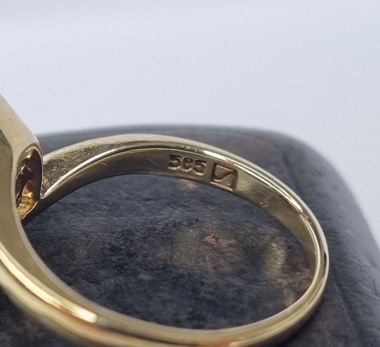 Pierścionek złoty z brylantem złoto 585