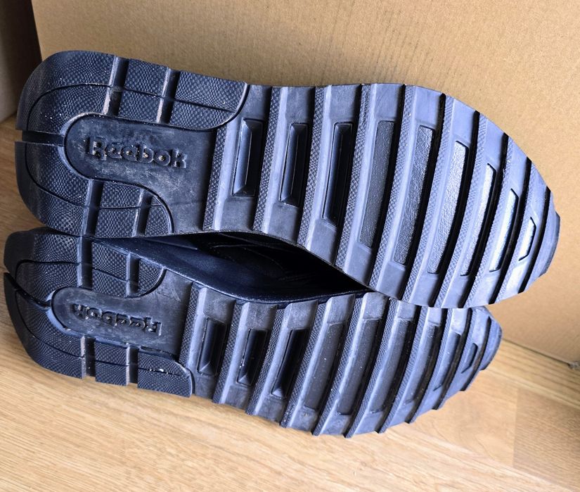 Unikatowe Reebok CL Legacy AZ GW9359 44