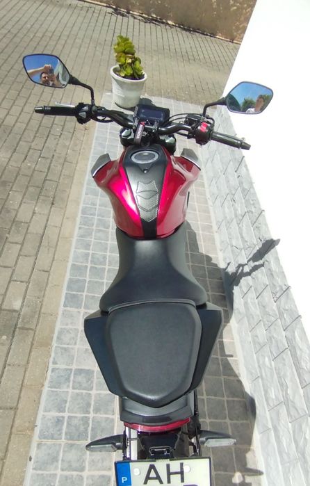 Honda CB 125R  - Como Nova