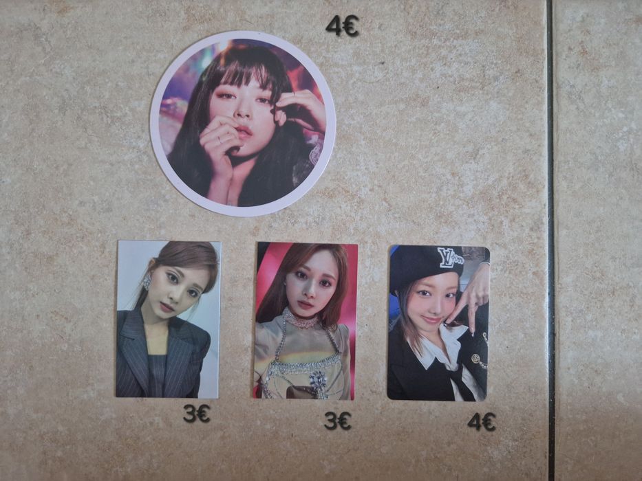 Photocards e posters das Twice