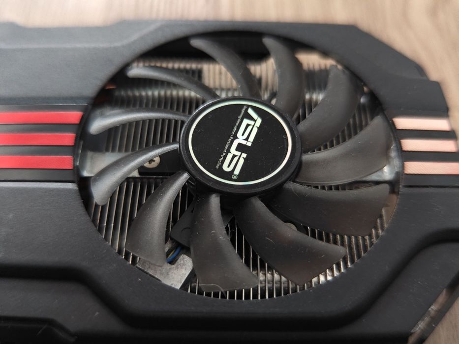 GTX 560 1GB GDDR5 - Placa Gráfica NVIDIA (2011)