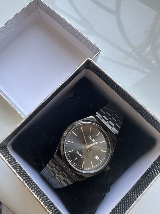 Годинник Casio новий