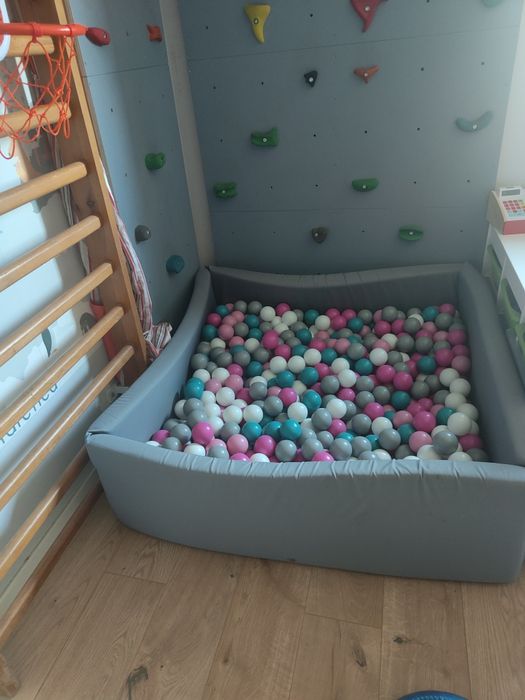 Suchy Basen z piłkami