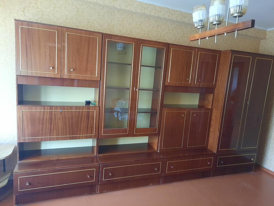 Продам Румунську стінку б/ у