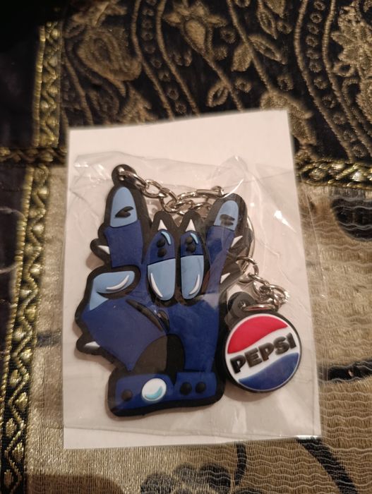 Брелок для ключей бренд pepsi
