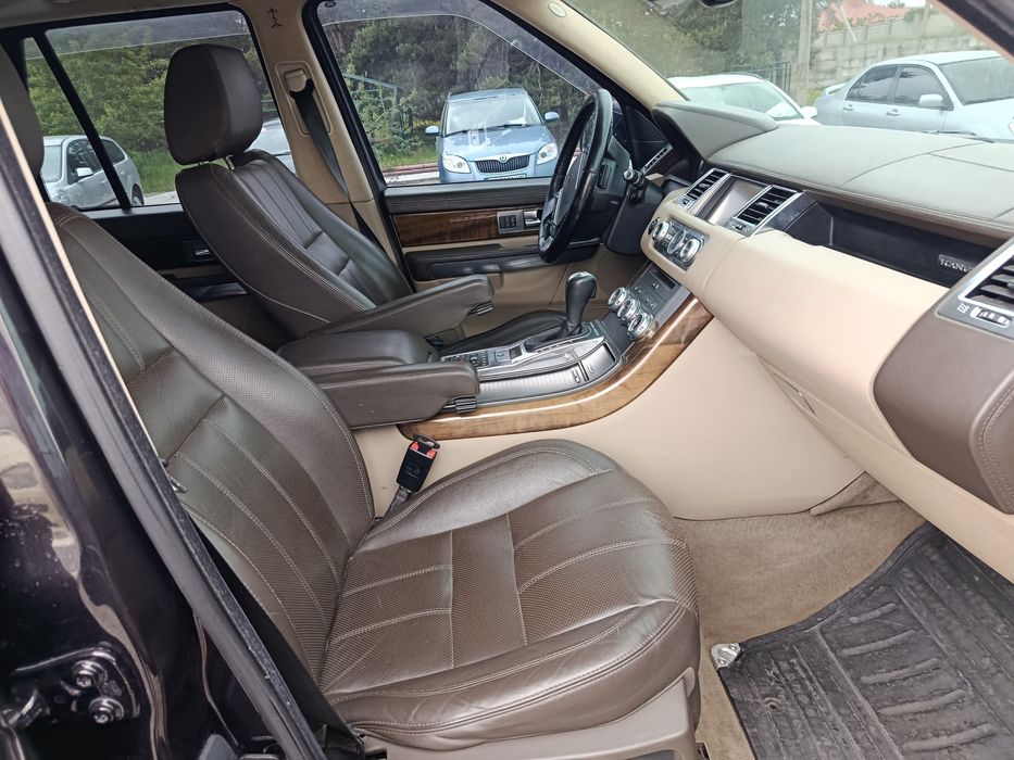 Range Rover Sport 2012 года 3.0 турбодизель полная комплектация в идеальном состоянии