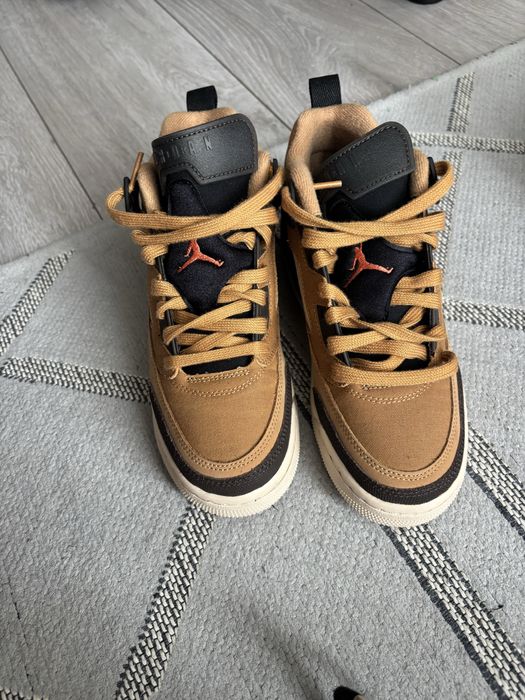 Jordan spizike low 37,5 р