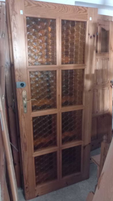 Drzwi wewnętrzne 70tki.80tki z futryną.