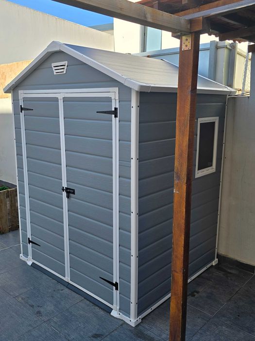 Abrigo Jardim PVC 2.5m²