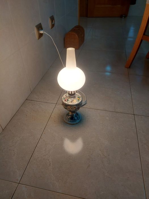 Vendo candeeiro de mesa de cabeceira