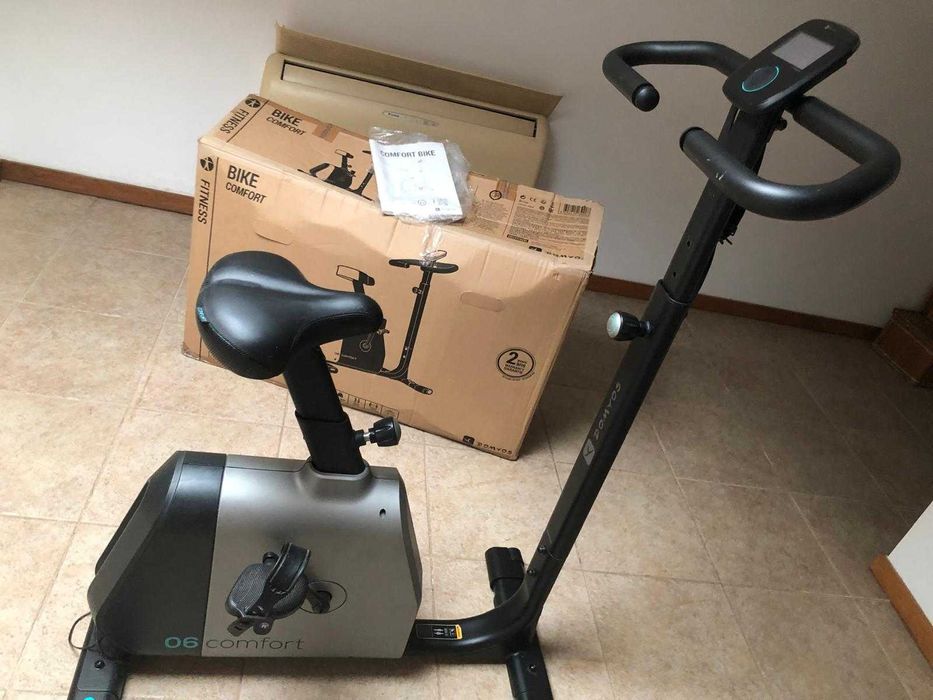 Domyos Comfort 6 Static Bicycle / Almost New / Lightly Used64739979694466120