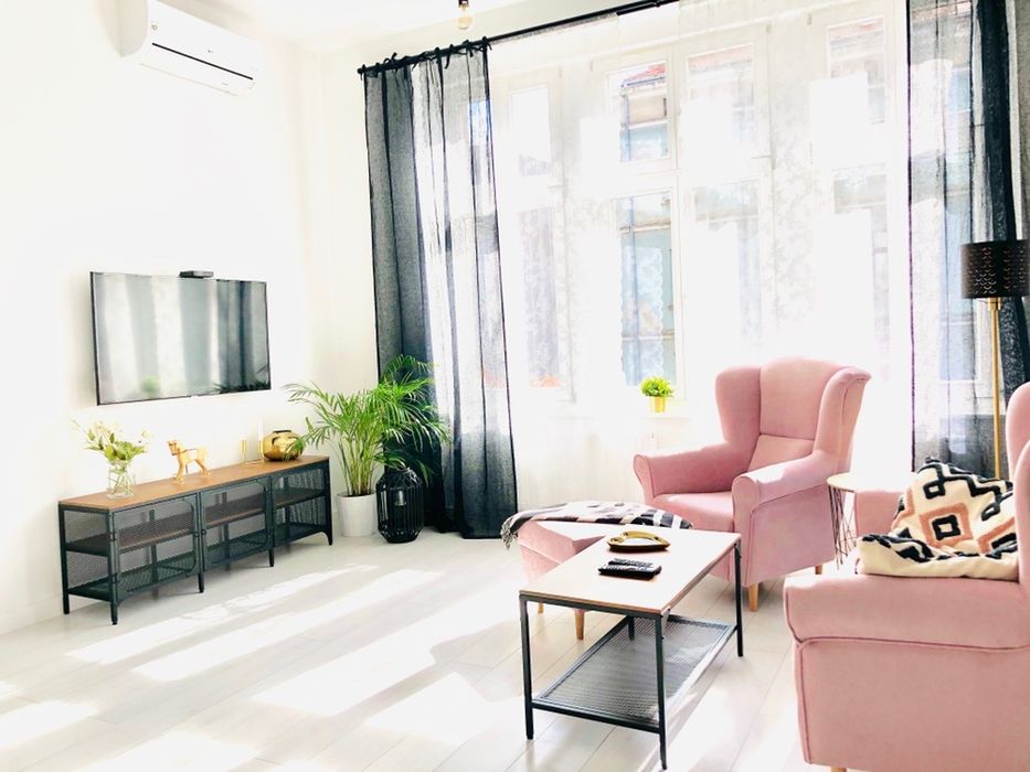 Przestronne apartament w kamienicy – blisko rynku