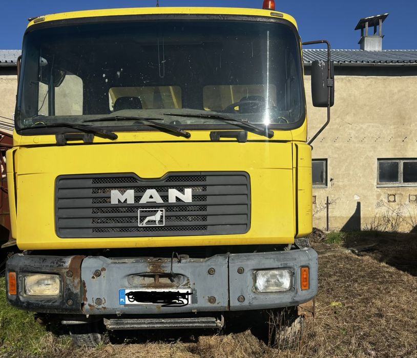 MAN
