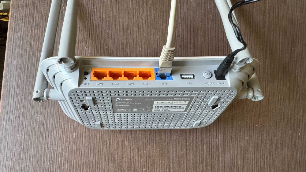 Дводіапазонний Маршрутизатор Wi-Fi роутер Tp-link Archer C5 AC1200
