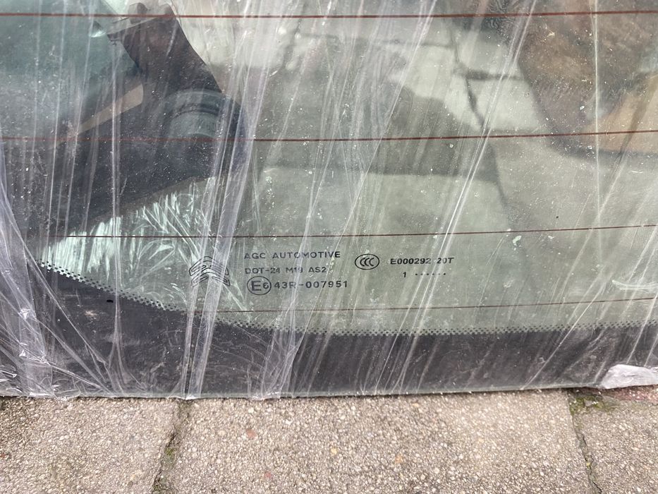 Citroen c4/ситроен с4 скло заднє