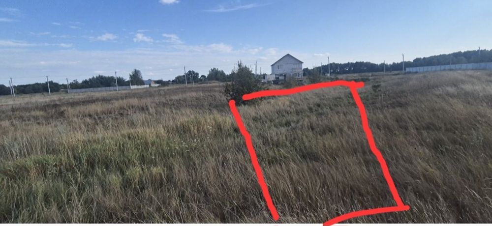 Земельна ділянка с.Рожни продам.