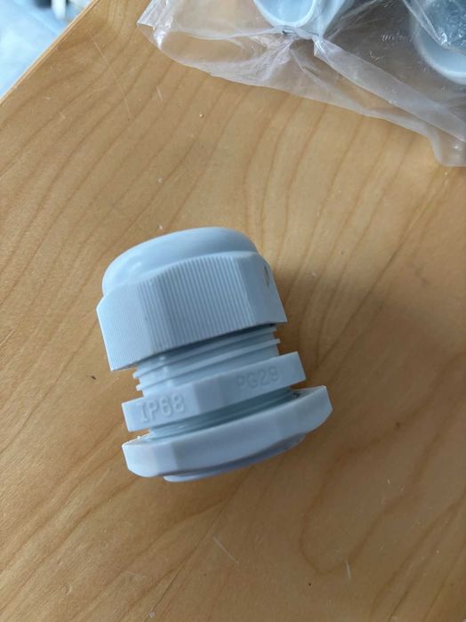 Bucins para tubo eléctrico/rede 20x PG29 + 20 PG12