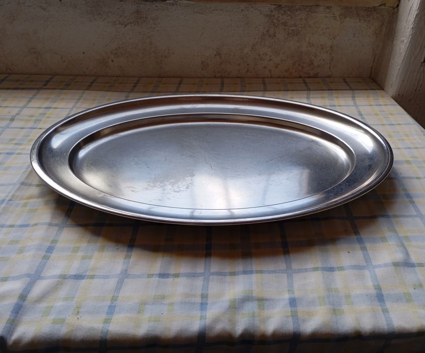 Travessa/Bandeja oval vintage em inox – estilo hotelaria/restauração