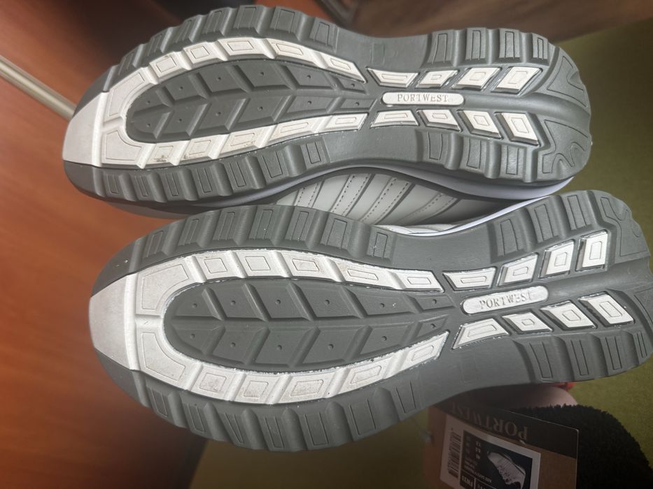 Damskie nowe buty robocze