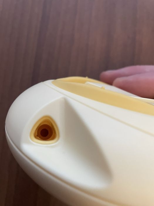 Молоковідсмоктувач medela