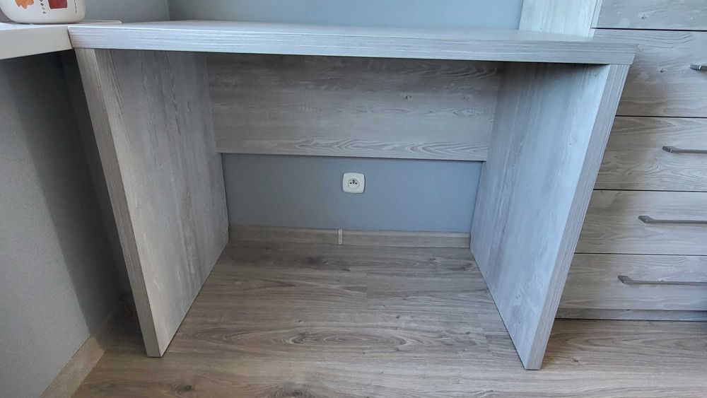 biurko 100 cm x 61 cm x 78 cm