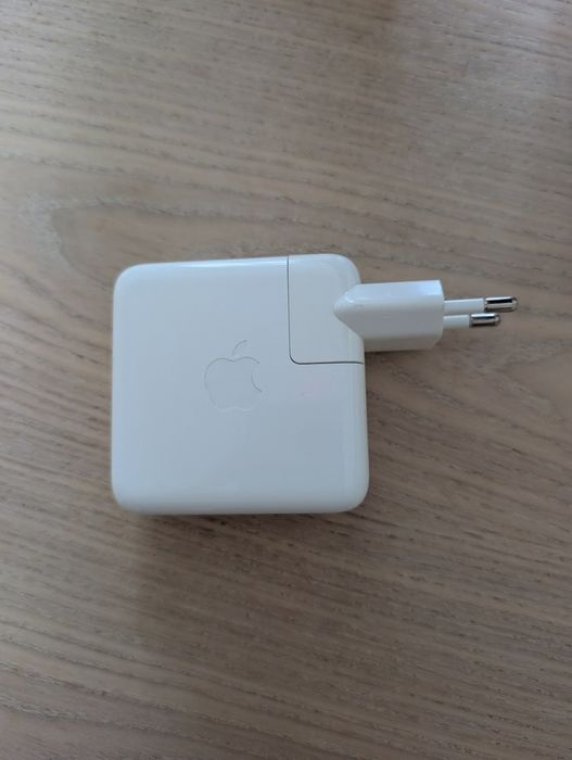 Certified Apple charger 70W