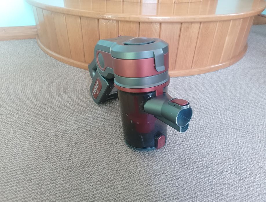 Пилосос Zelmer вертикальний акумуляторний