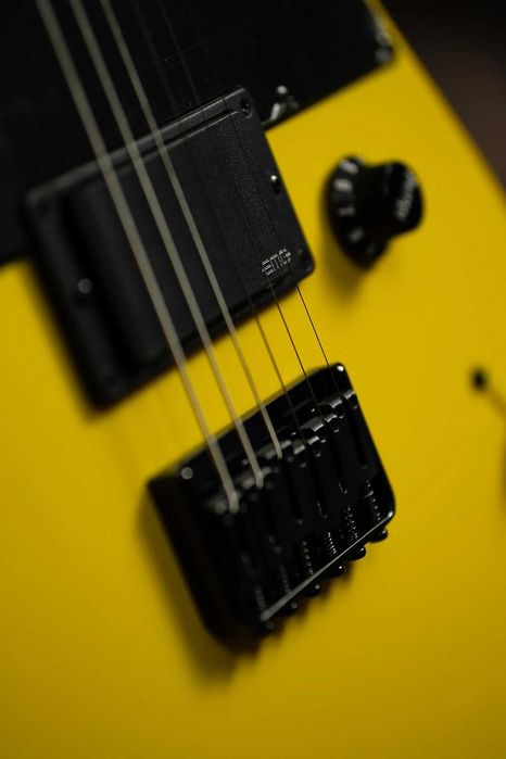 Jim Root Telecaster Partcaster z futerałem (Indy Yellow)