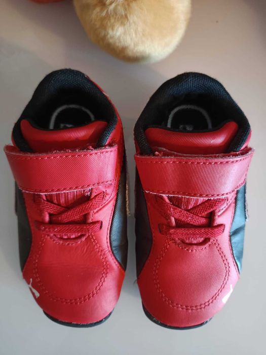 Sapatilhas vermelhas Puma Ferrari originais, n.º 22