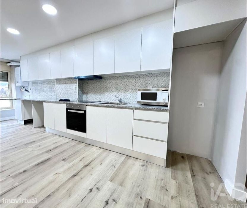 Apartamento T3 em Santa Maria Maior de 121,00 m2