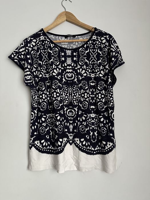 T-shirt damski przyjemny material