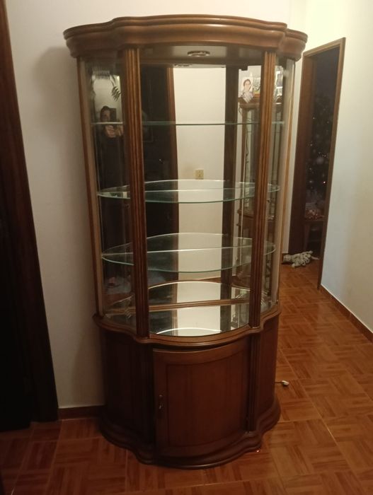 Cristaleira em madeira de pinho maciça